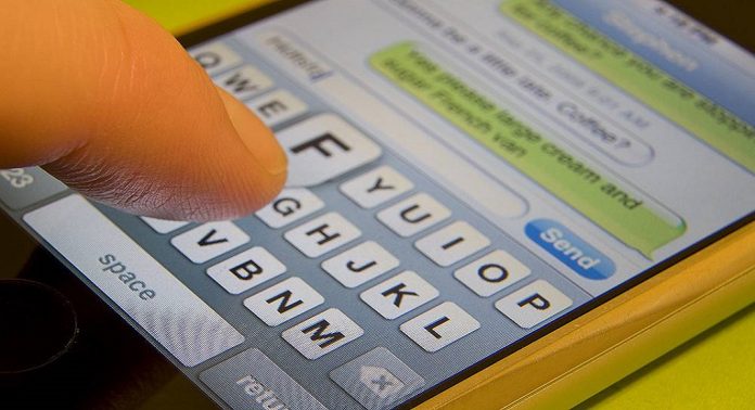 comunicacao-mensagem-de-texto-sms-celular-20140116-001-original