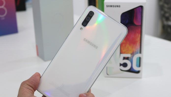 Galaxy-A50-promo-1